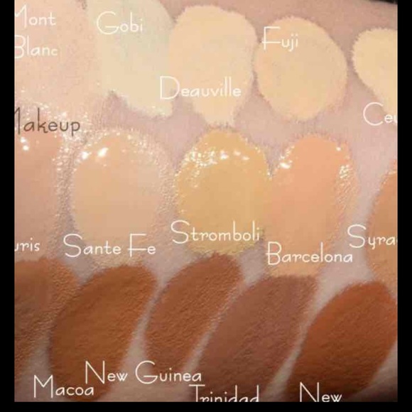 Nars Sheer Matte Foundation Macao Medium/Dark 4 … - Picture 2 of 2